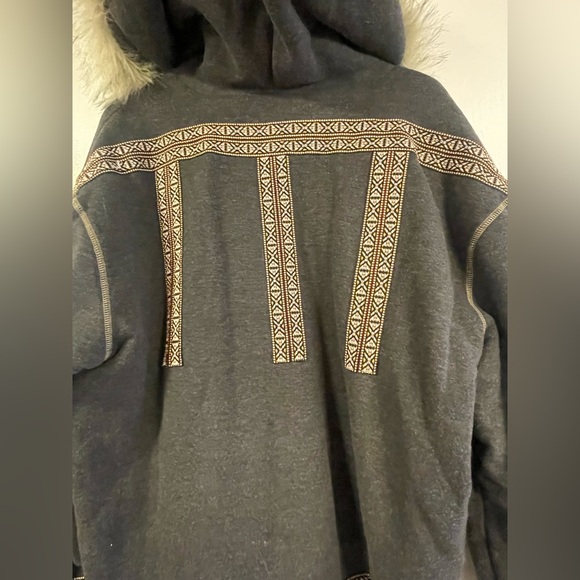 Frozen Disney on Broadway jacket - Picture 5 of 5